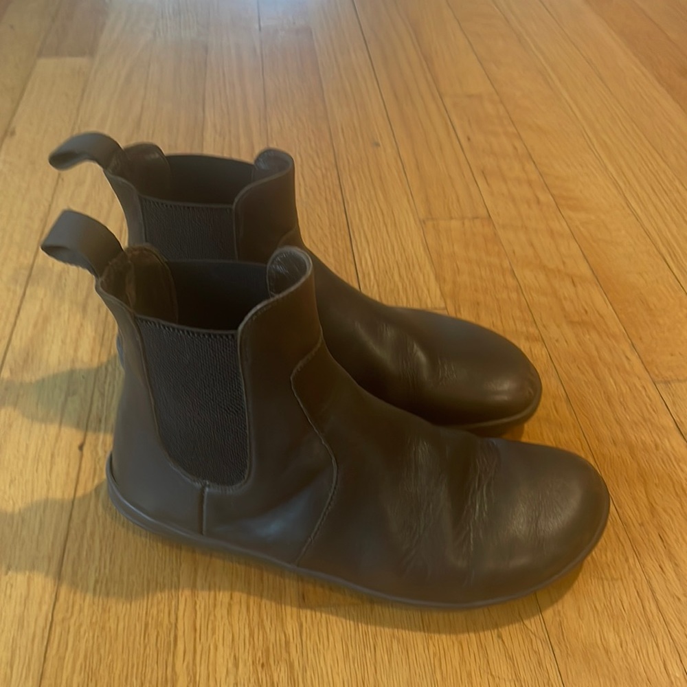 Vivobarefoot leather ankle boot